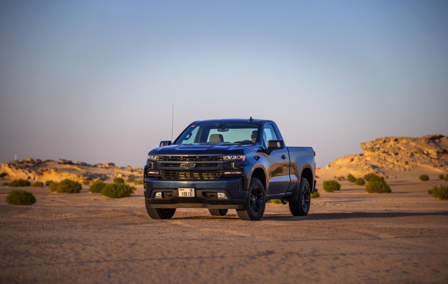  Chevrolet Silverado RST Regular Cab 2019 года  (UAE) (фото 1 из 19)